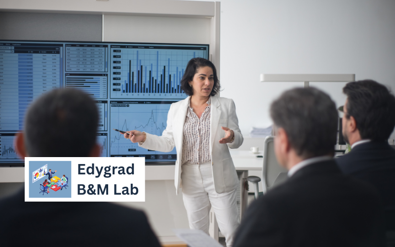 Marketing & CMO Track - Expert